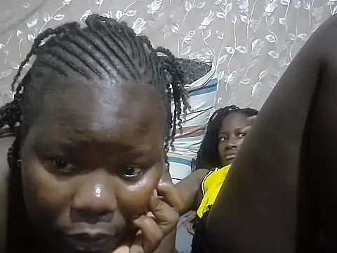 sexykendy03 webcam
