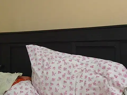 kinkydolll webcam
