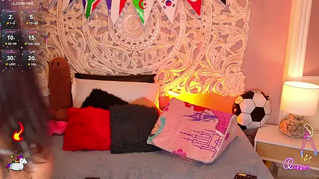 MalaikaBrown webcam