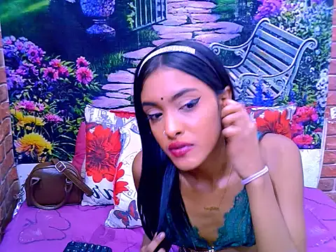 IndianPretty14u2Luv webcam