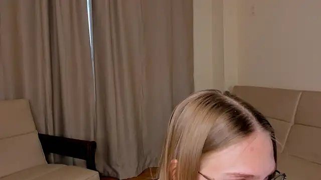 FemMantis webcam
