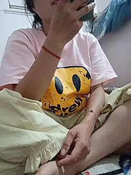 Linda-yiyi webcam