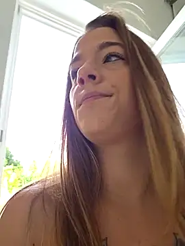 Luna_Lynn webcam