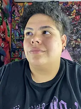 Hailey_Curvy webcam