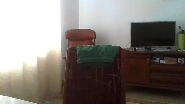 ElenaLove888 webcam