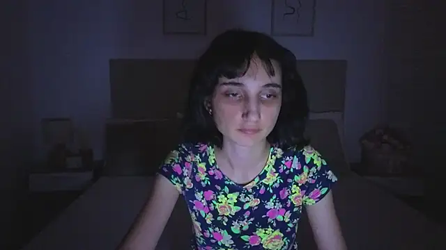 Little_zoi webcam