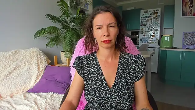 ChristinaGlory webcam
