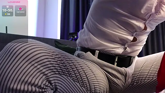 S3Xyes live sex cam