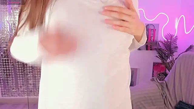 ChloeSunny webcam