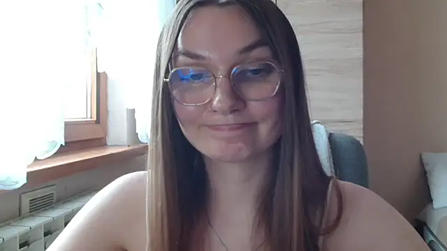 LooveELLYx webcam