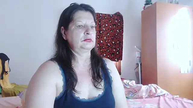 ExtasyMature webcam