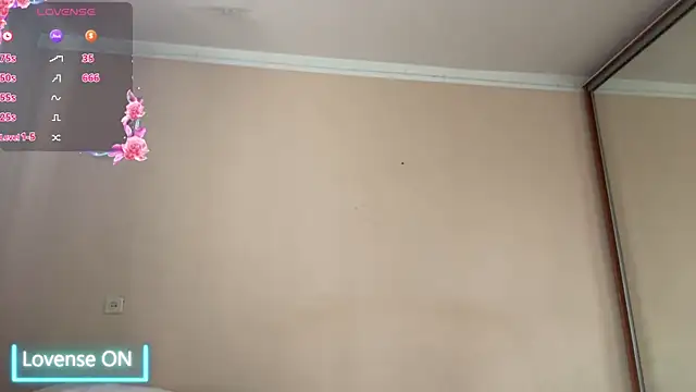 LaurenBlade webcam