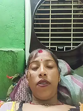 Cut_shivi56 webcam