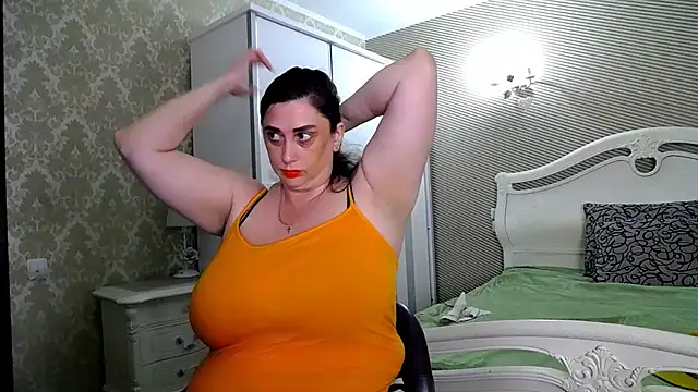 Evelyn_Shy webcam