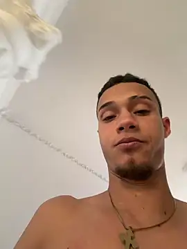 friends_lust_latin webcam