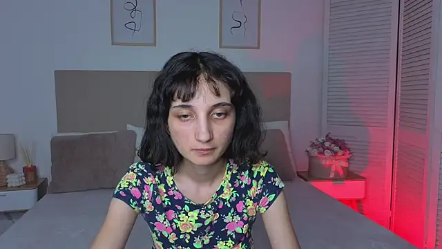 Little_zoi webcam