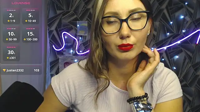 NikkiKisss webcam