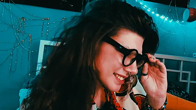 VivienDarkbloom webcam