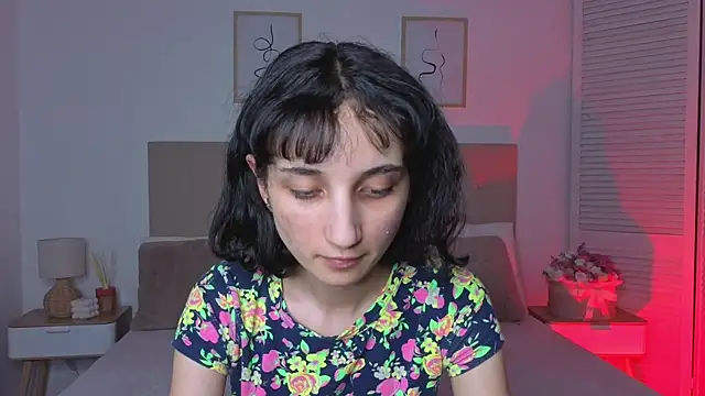 Little_zoi webcam