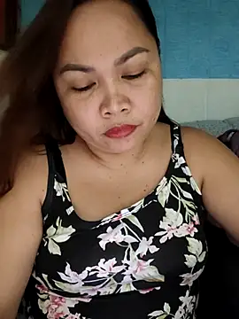 Sweetlorie_83 webcam