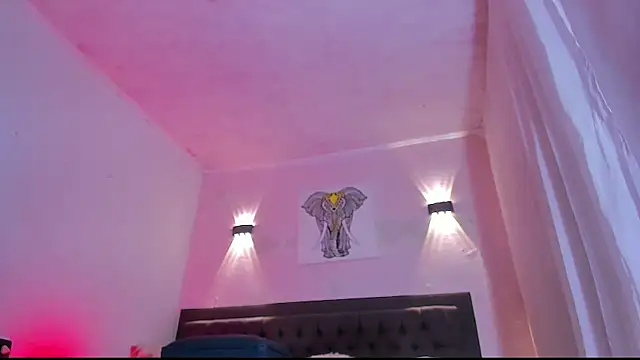 girlasian_hairy webcam