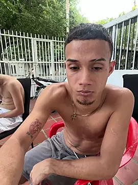 friends_lust_latin webcam