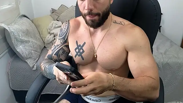 Isaac_Carter webcam