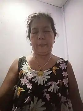 TropicalFlower live cam on StripChat