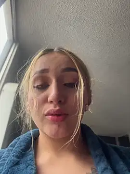 Sara_Sophia420 webcam