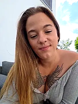 Luna_Lynn webcam