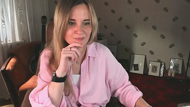 MiaSparkes webcam