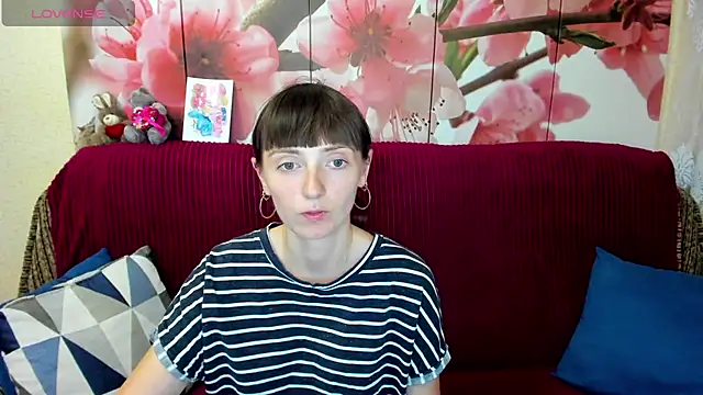 TayanaJons webcam