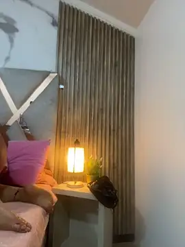 Hannagarces live cam preview on Stripchat