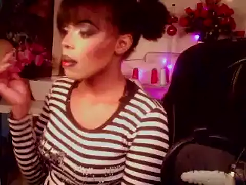Anaconda2350 live cam on StripChat