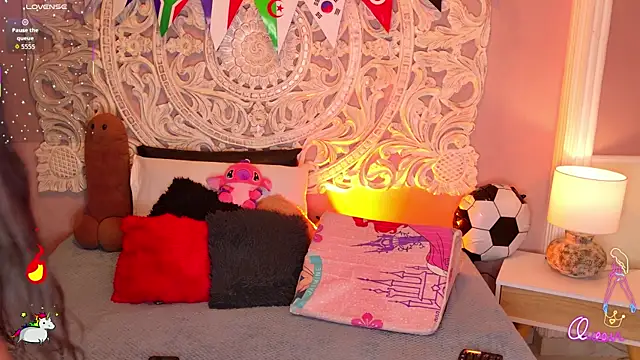 MalaikaBrown webcam