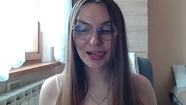 LooveELLYx webcam