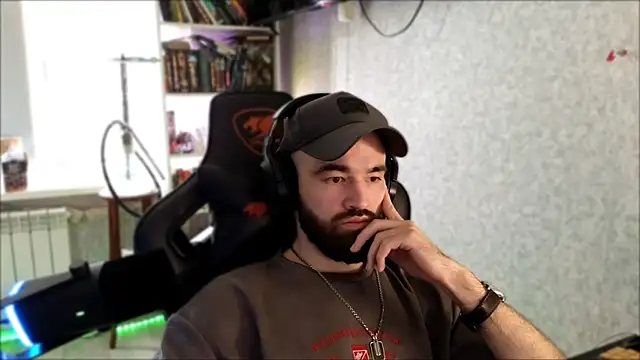 _Serious_Man webcam