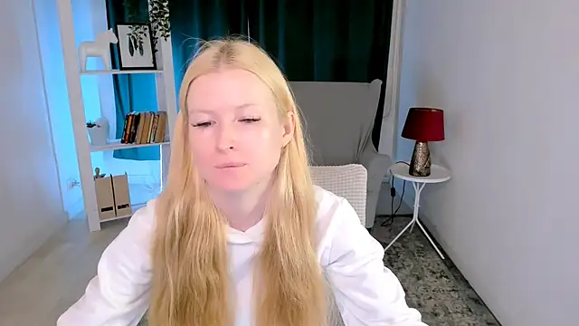 laly_peach - Laly_Peach's free webcam - UK Sex Cams