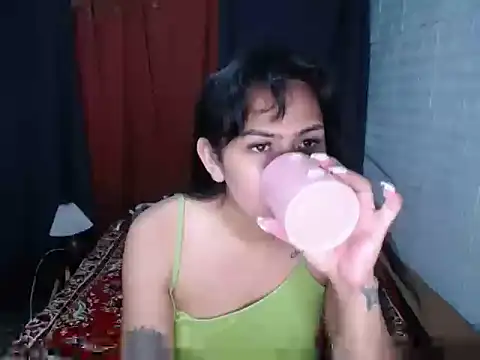 BriannaCruz24 webcam