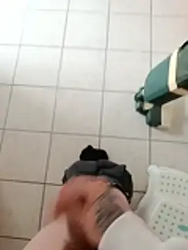 YoungDick25 webcam