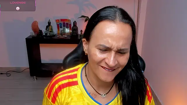 Sara_Charmy webcam