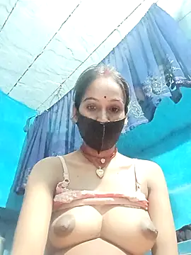 Nandani-758 webcam