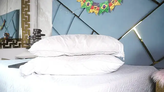 marcela_rojas webcam