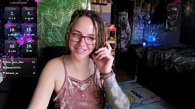LisaFoxy_y webcam