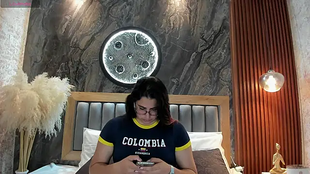 BellaPeers_ webcam