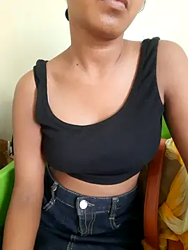Navya6879 webcam