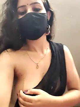 Kanika_76 webcam
