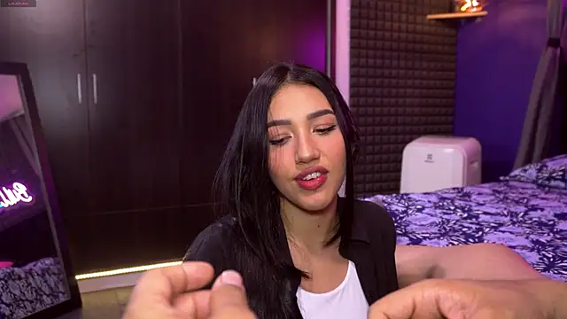 bull_vixen2001 webcam