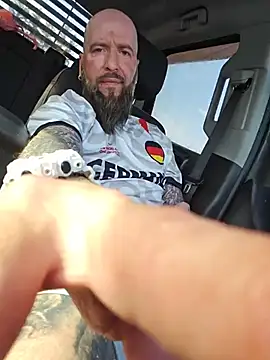 Beardedtattood live sex cam