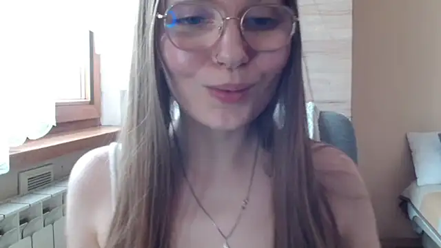 LooveELLYx webcam
